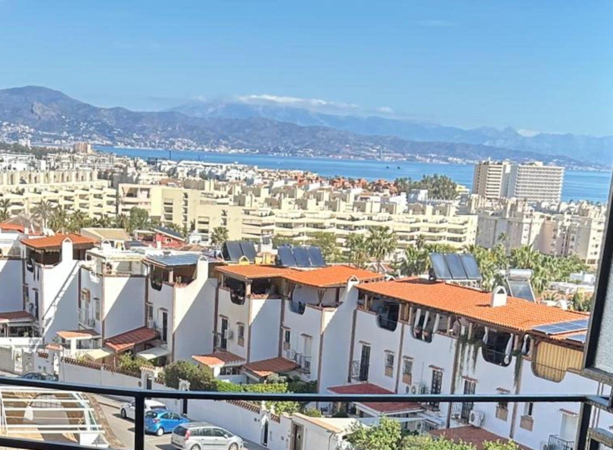 Oasis En Playamar Con Piscina Apartment Torremolinos Ngoại thất bức ảnh