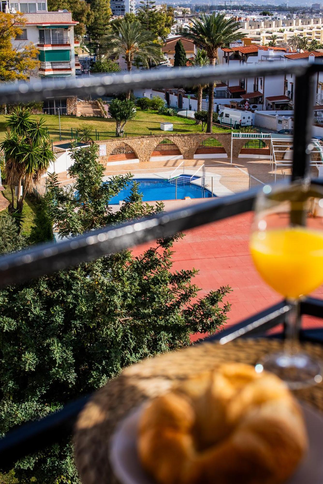 Oasis En Playamar Con Piscina Apartment Torremolinos Ngoại thất bức ảnh